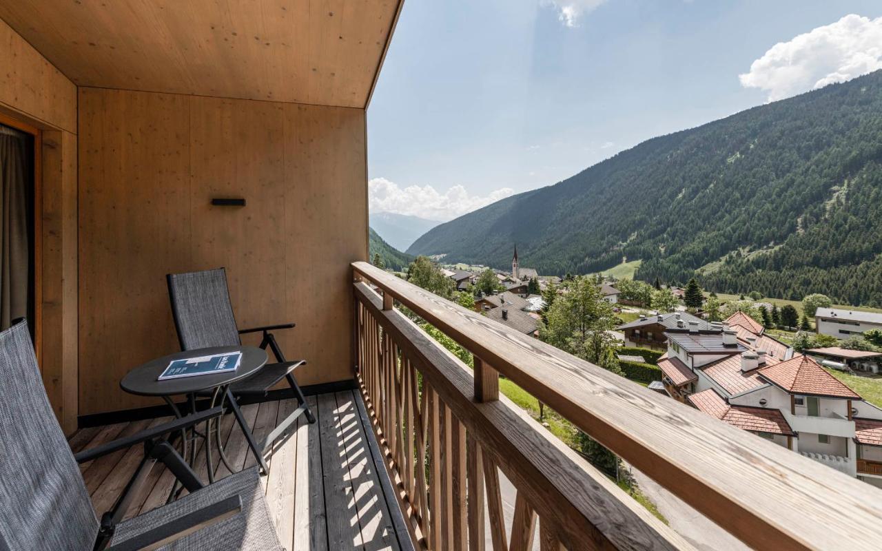 Falkensteiner Hotel & Spa Falkensteinerhof วัลเลส ภายนอก รูปภาพ