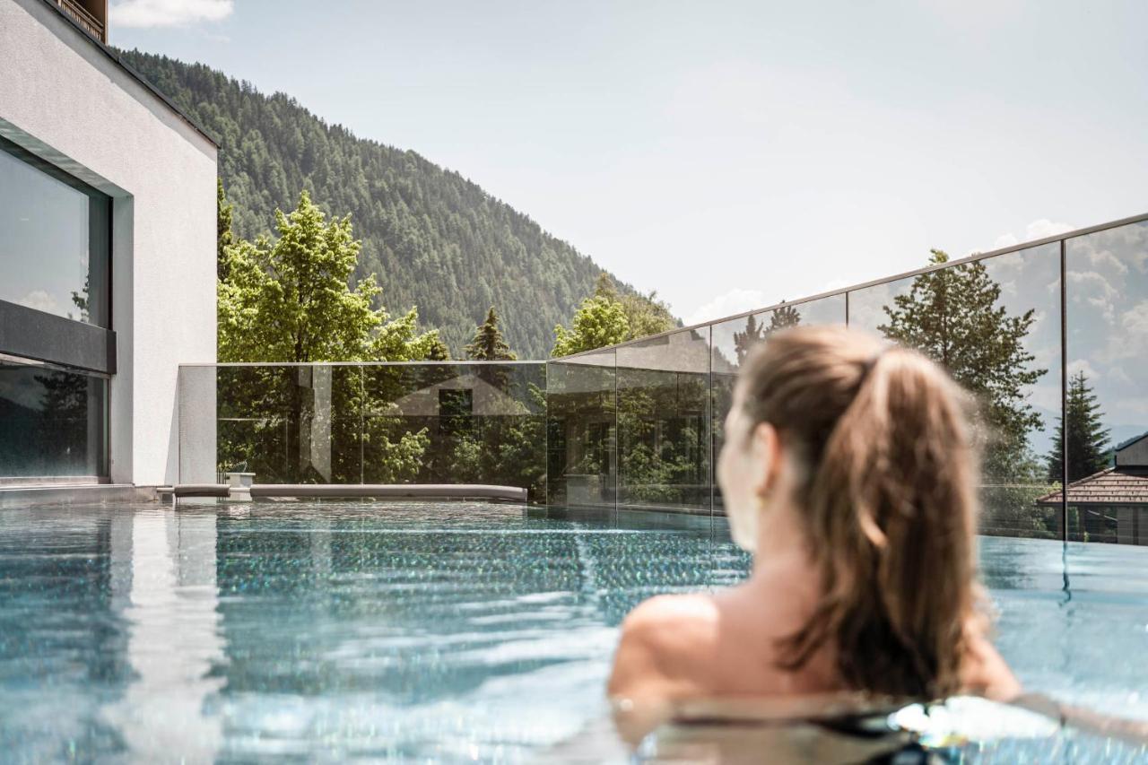 Falkensteiner Hotel & Spa Falkensteinerhof วัลเลส ภายนอก รูปภาพ