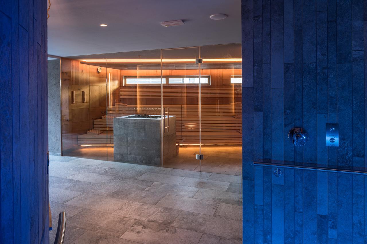 Falkensteiner Hotel & Spa Falkensteinerhof วัลเลส ภายนอก รูปภาพ
